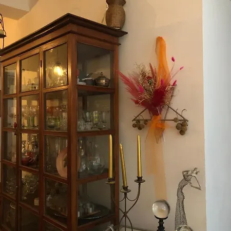 Apartment Centre *